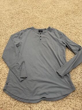 Cuts Clothing Men's Long-Sleeve Henley - Light Gray